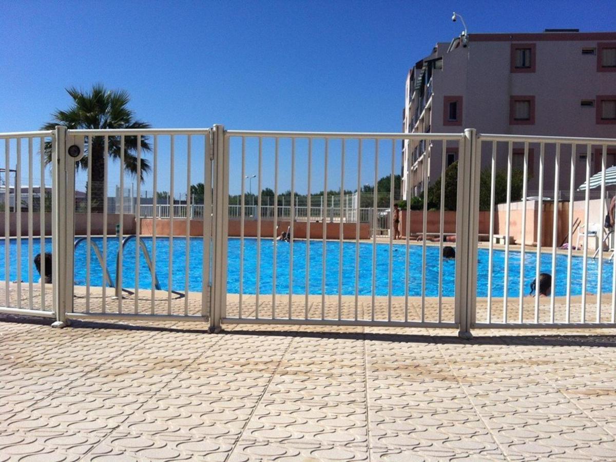 Studio Climatise Double Cabine Avec Piscine Et Parking A 650M De La Plage - Fr-1-307-140 Le Grau-du-Roi Exterior photo